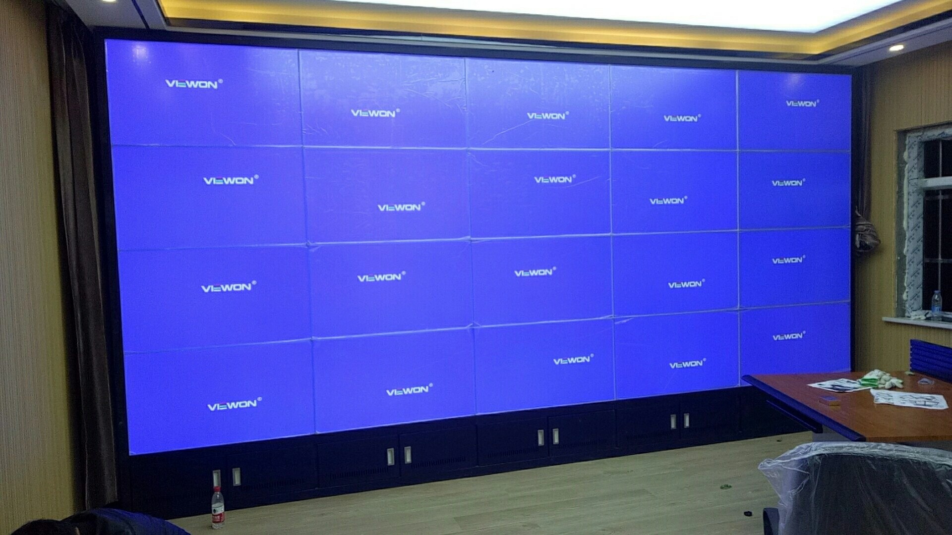 無(wú)縫液晶拼接屏